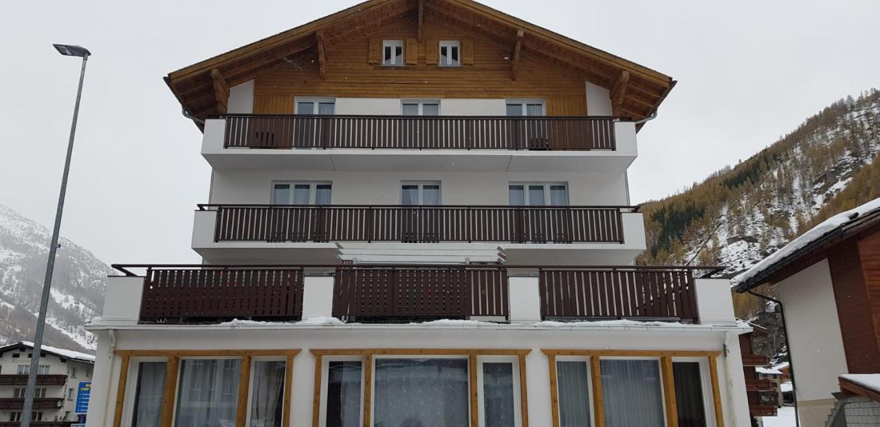 Haus Astoria Apartman Saas-Grund Kültér fotó